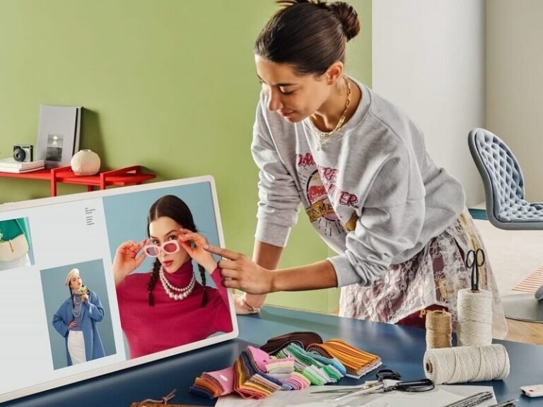 Adaptable Mobile Monitor Displays : LG StanbyME 2