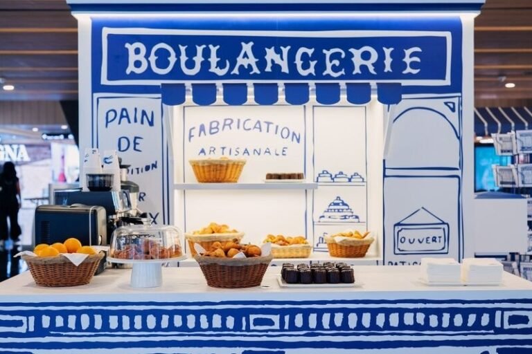 Luxe Parisian-Inspired Pop-Ups : Longchamp x Constantin Riant
