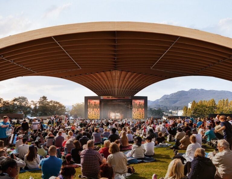 Contemporary Amphitheatre Designs : PNE Amphitheatre