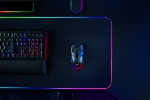 High-Performance Lightweight Mice : Razer Cobra HyperSpeed