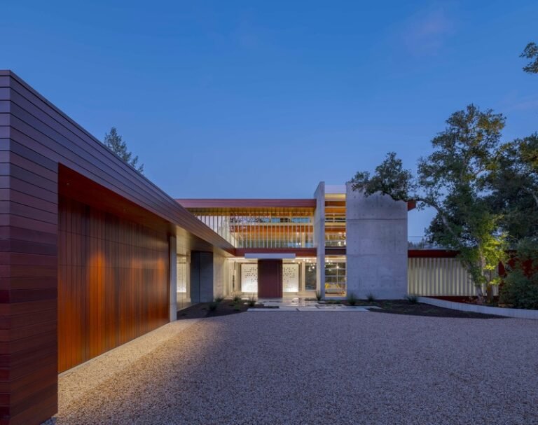 Refined Luxury Residences : Swatt + Partners