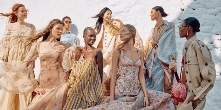 Maritime Romance-Inspired Campaigns : twisted romance