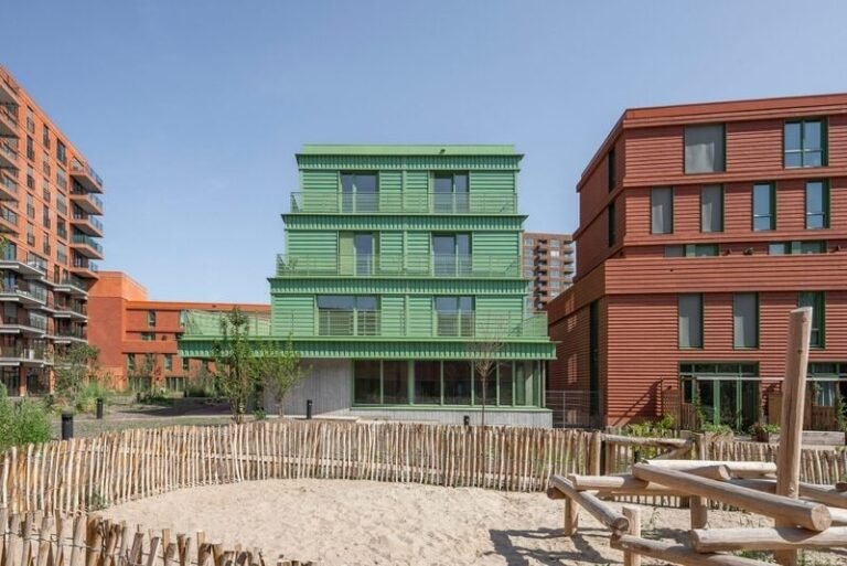 Sustainable Semi-Detached Homes : villa residu