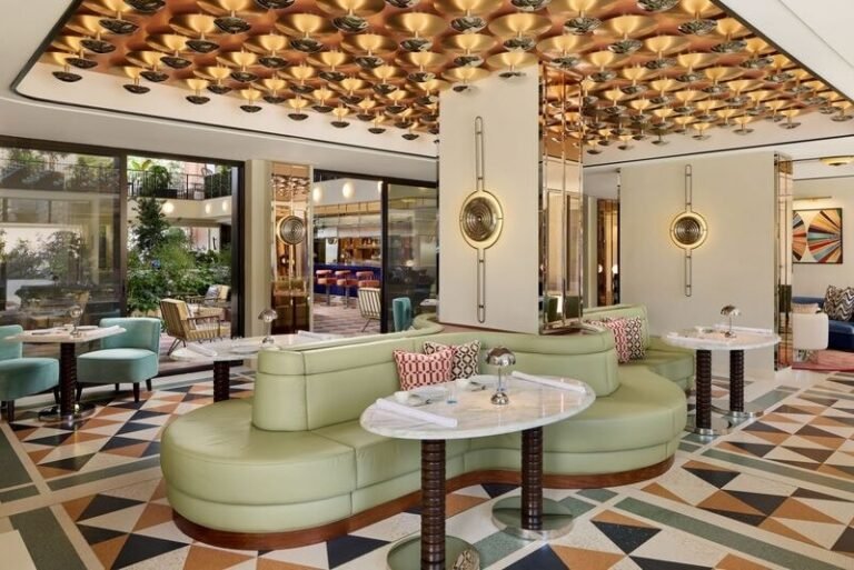 Modern Functionalist-Style Tuscan Hotels : W Florence