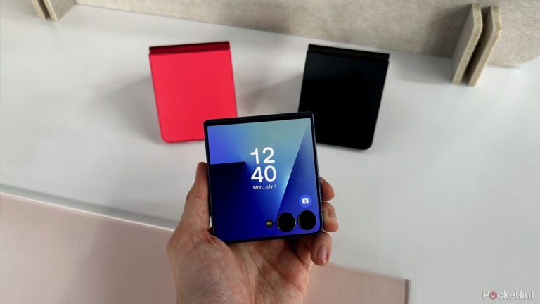 After the iPhone Fold, it’s time Apple joined the flip phone club