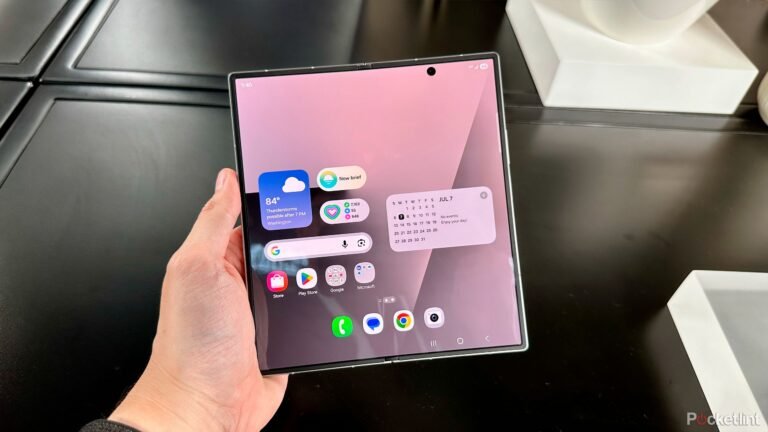 Apple’s foldable iPhone takes shape, and the M5 iPad Pro may get a surprise upgrade