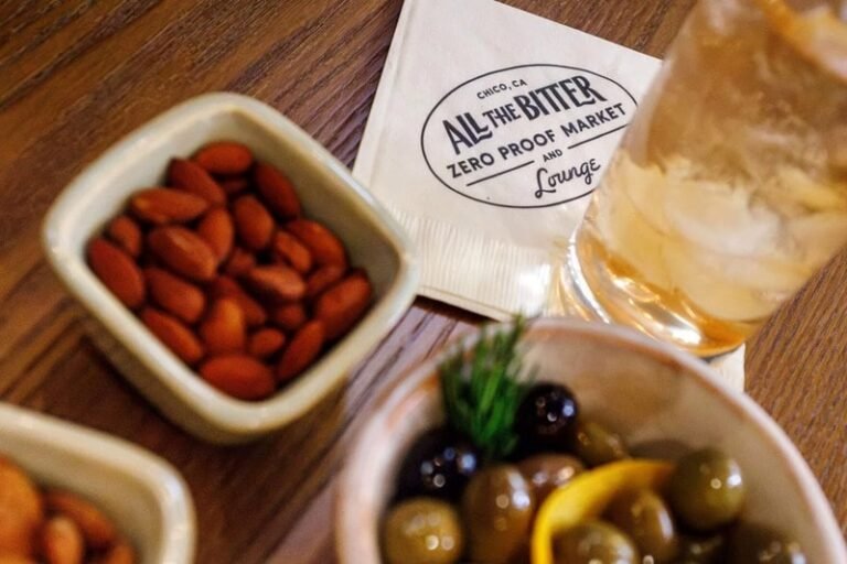Non-Alcoholic Tasting Lounges : Zero Proof Lounge