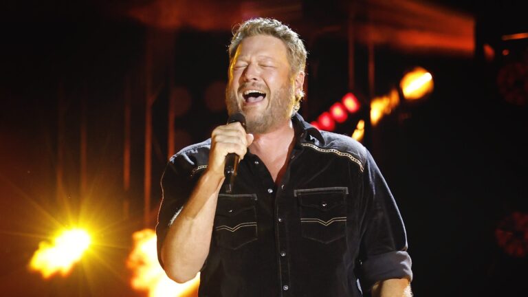 Blake Shelton & Gwen Stefani’s Son Are TWINNING, Country Style