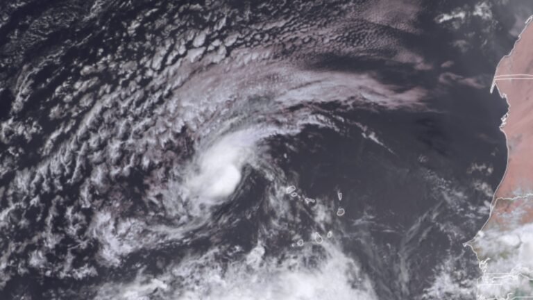 Tropical Storm Erin likely to become a classic, long-lived Atlantic hurricane » Yale Climate Connections