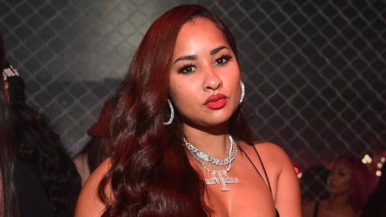 Social Swoons Over Photos Of Her & Her Man
