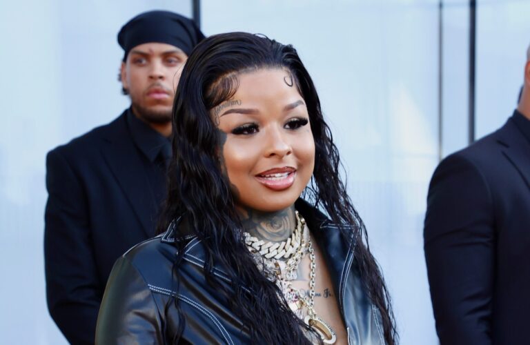 Chrisean Rock & HoodTrophy Heat Up Social Media With PDA Pics