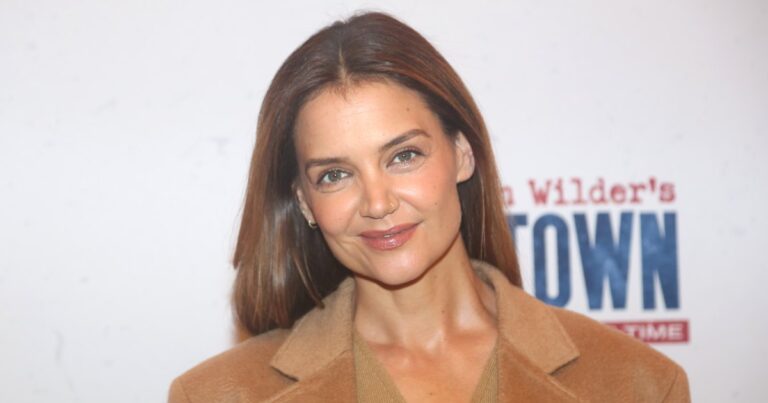 Katie Holmes’ Oversized Leather Tote Look Is Just $18 on Amazon