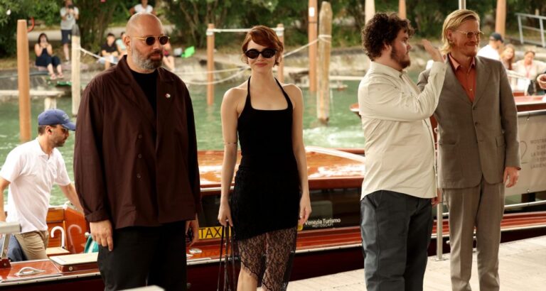 Yorgos Lanthimos & Emma Stone On The “Funny And Fucked Up” ‘Bugonia’