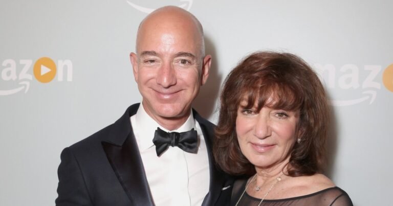 Jeff Bezos’ Mom Jackie Dies at 78 After Dementia Battle