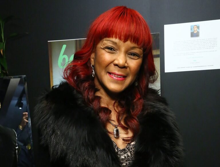Mama Jones Gags Fans With Nicki Minaj ‘High School’ Pose Trend