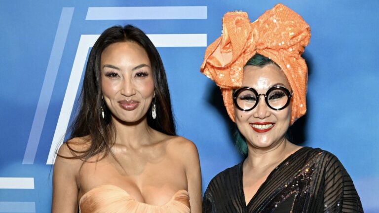 Mama Mai’s Beauty Tut. Voiceover