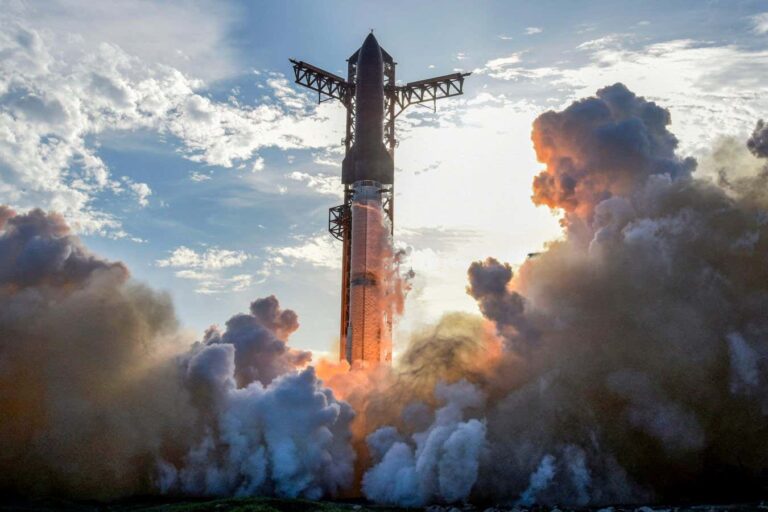 SpaceX’s Starship rocket finally completes successful test flight