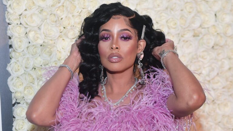 Keyshia Ka’oir Sparks Mixed Reactions W/ Sultry ‘Fit Check Video