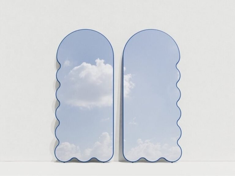 Wavy Dual-Action Mirrors : Archvyli