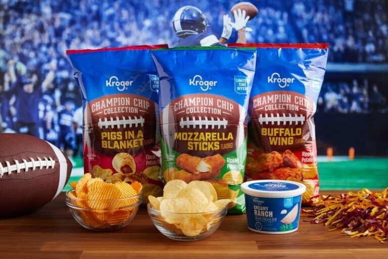 Football-Themed Snack Chips : Champion Chip Collection