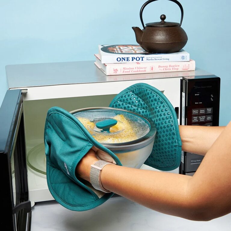 Circular Oven Mitts : Circular Oven Mitts