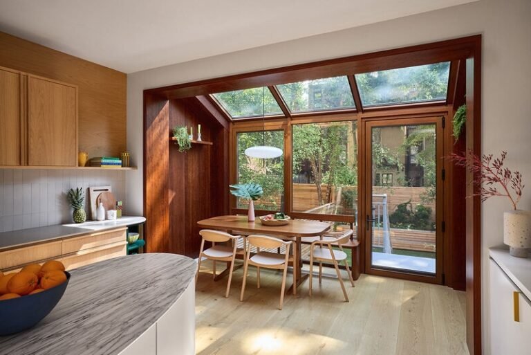 Bright Family Renovation : cobble hill townhouse
