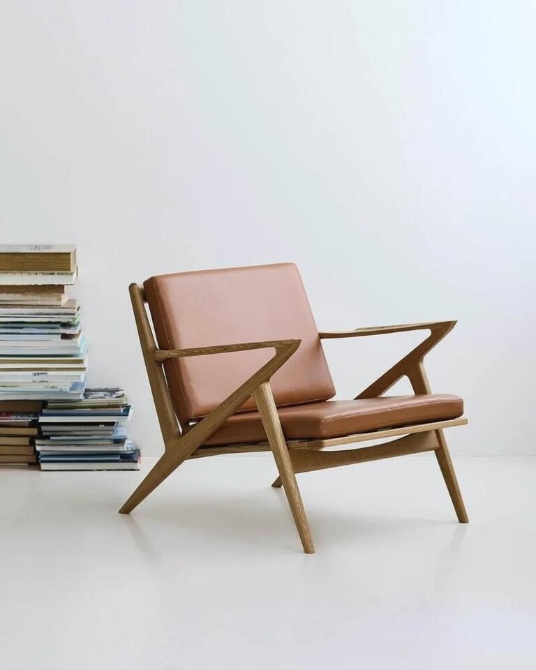 Danish Mid-Century Modern Chairs : Danish Mid-Century modern
