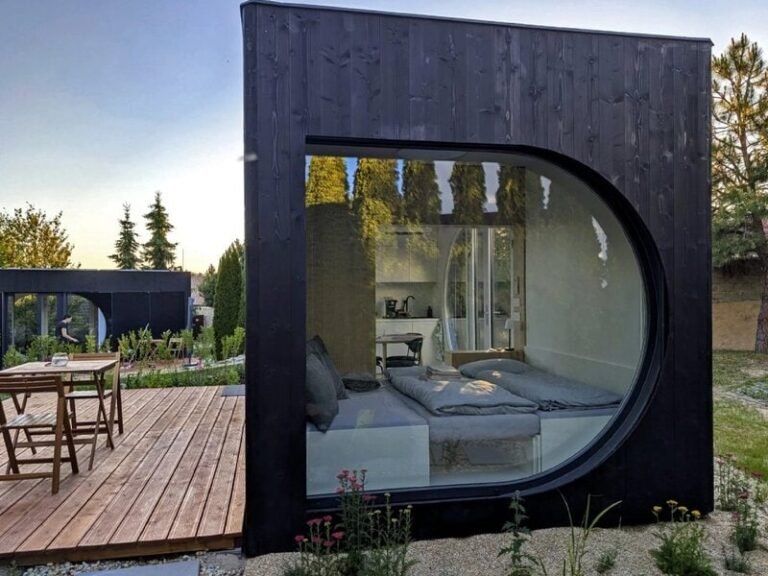 Solar Powered Compact Homes : E55000