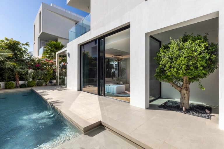 Luxurious Modern Residential Projects : ELE Interior