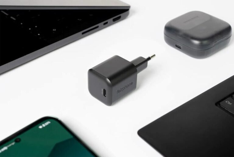 Durable Sustainable Accessories : fairphone 1