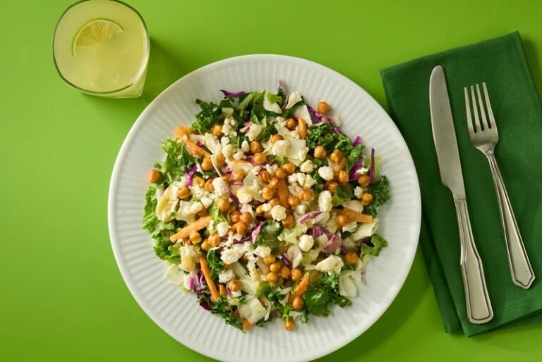 Vibrant Mediterranean Salad Kits : fresh express 1