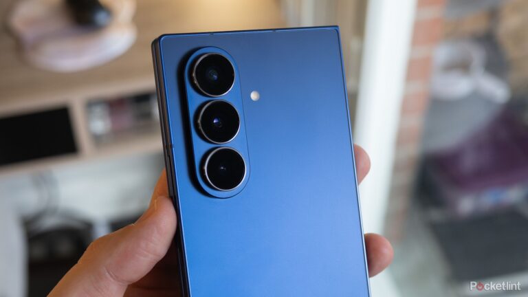 The only reason I don’t buy Samsung phones is bloatware