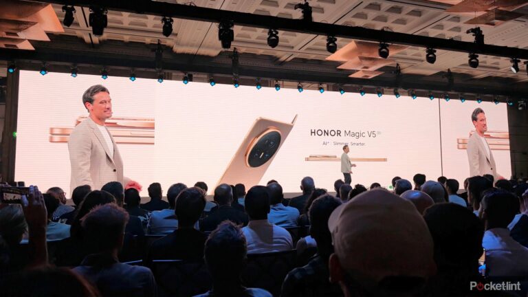 Honor’s next-gen foldable is primed to take on the Galaxy Z Fold 7