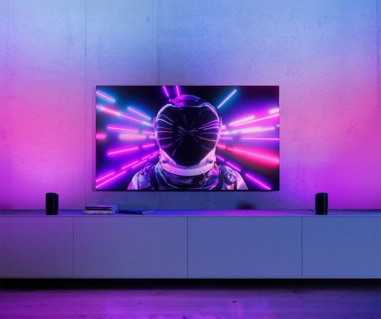 Immersive Wall Lighting : Hue Play Wall Washer