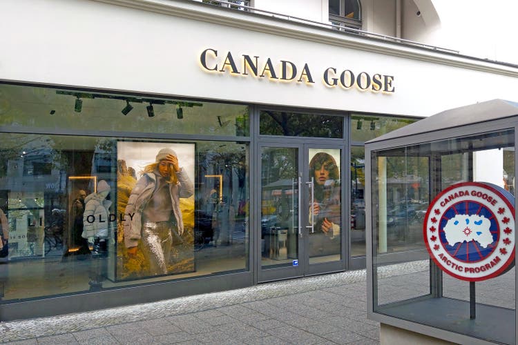 Canada Goose soars on report of take-private bids valuing it at $1.4B (GOOS:NYSE)