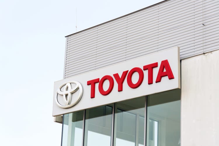 Toyota posts July sales of 899,449 vehicles, up 4.8% YoY; production rises on U.S. and China demand