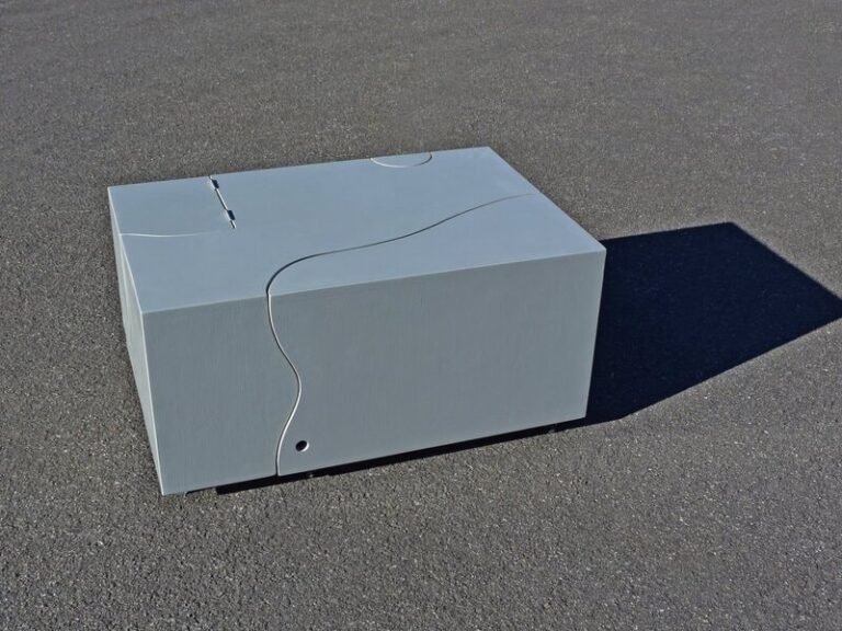 Dynamic Sculptural Tables : Interactive Transformation Table