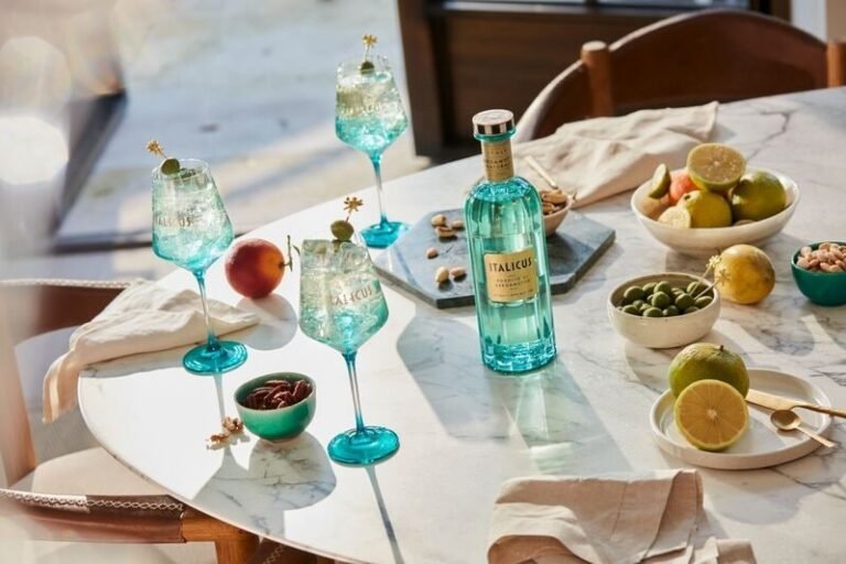 Vibrant Italian Aperitivo Cocktails : Italicus and Savoia
