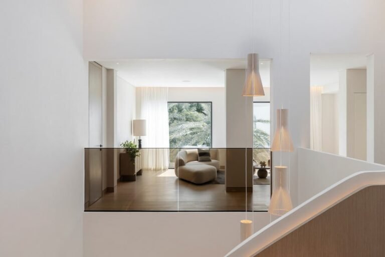 Contemporary Residential Architecture Projects : Lime Tree Valley