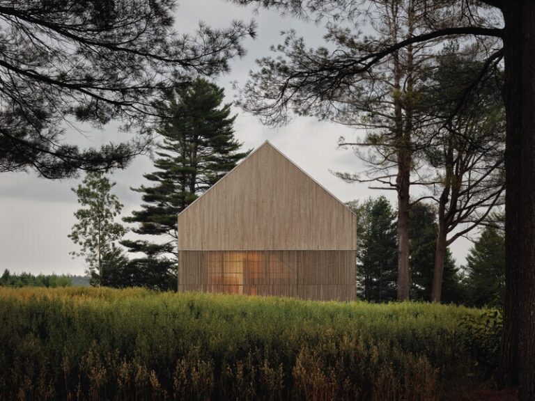 Ultra-Modern Office Buildings : Modern Office Building