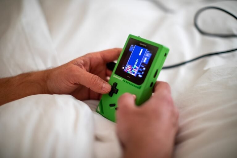 Retro Handheld Consoles : ModRetro