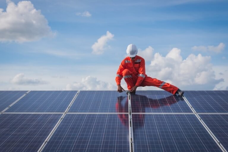 Clean the Sky – Large-Scale Solar Power Plants