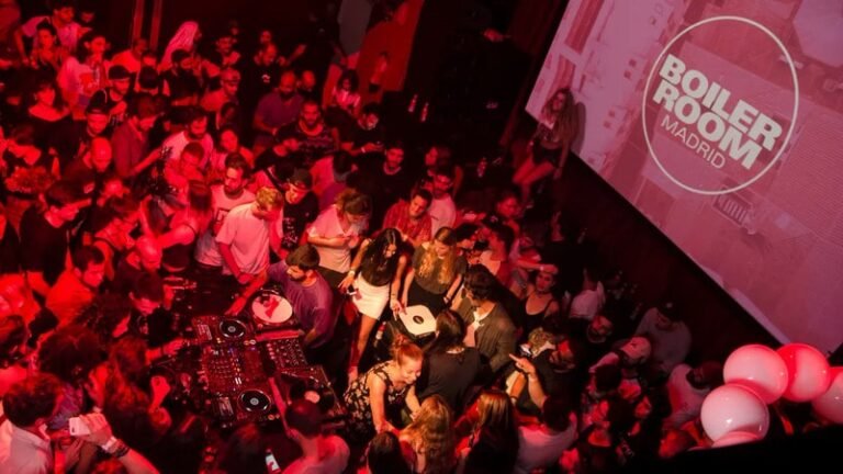Collaborative Electric Tequila-Brand Events : PATRÓN x Boiler Room