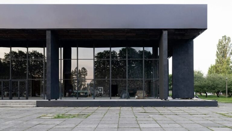 Renovated Exhibition Halls : pavilion 13