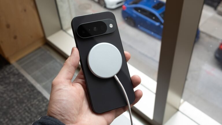 Pixelsnap is Google’s answer to MagSafe, and it’s a big step forward for Android