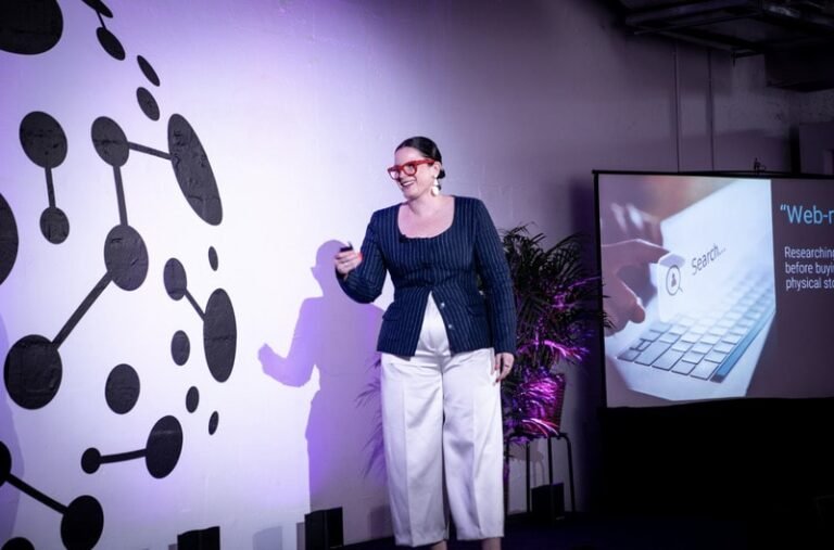 Entertaining Shopping Experiences : Retail-Tainment
