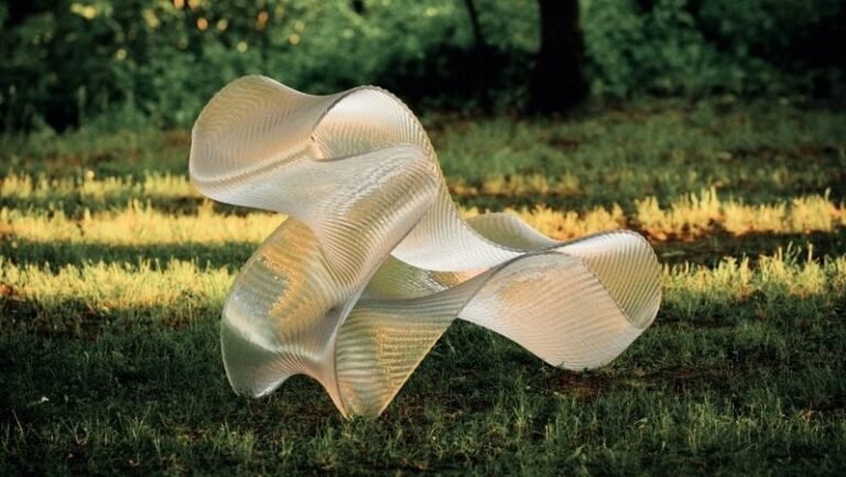 Ribboned Recycled Seating : ruffini