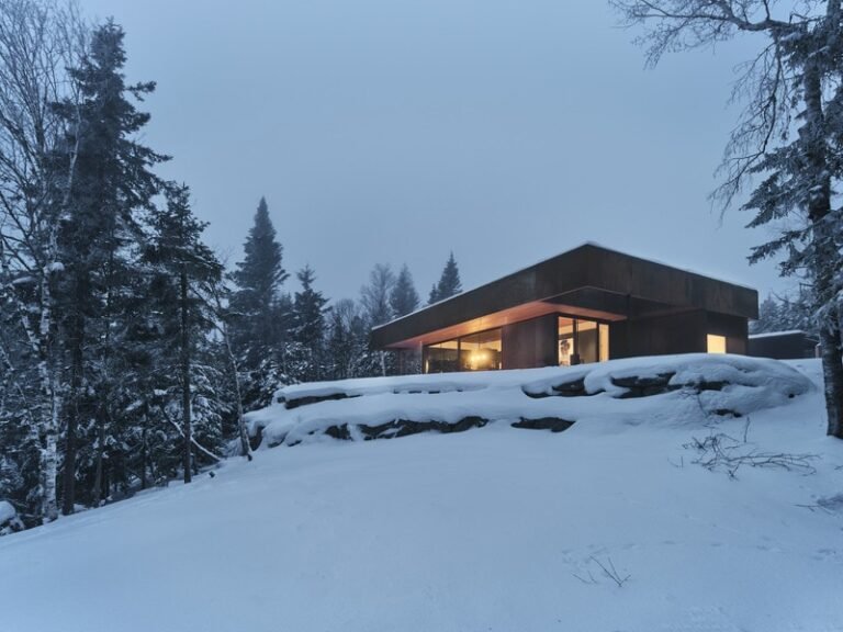 Modern Resilient Homes : Shield House