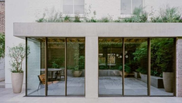 Concrete Modern Extensions : T House Extension