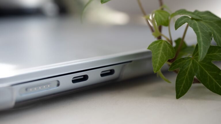 4 wild things you can do with your PC’s powerful Thunderbolt ports